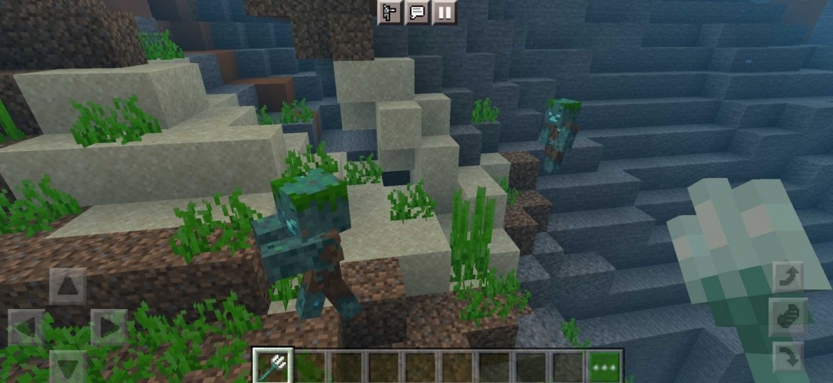 Drowned enemies in Minecraft